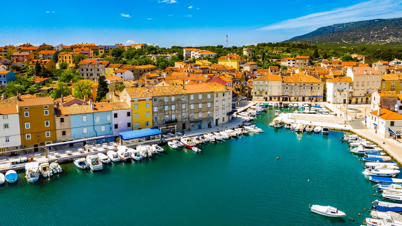 Cres Town: A Historical Gem in Croatia's Kvarner Bay